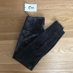 ZYIA ACTIVE Midnight Hendrix Brilliant Hi-Rise 7/8 Size 12.